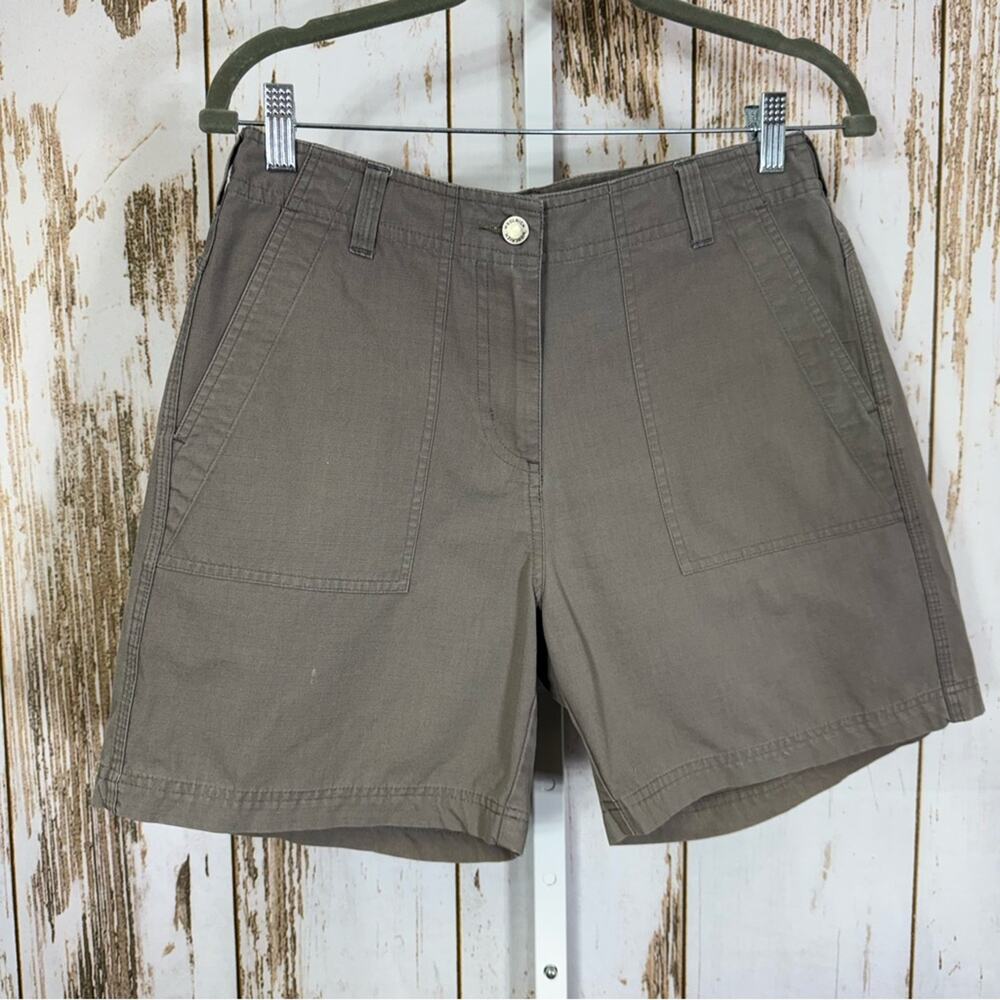 Woolrich, Women's Tan Rip Stop Cargo Shorts. Size 4. Good used condition!